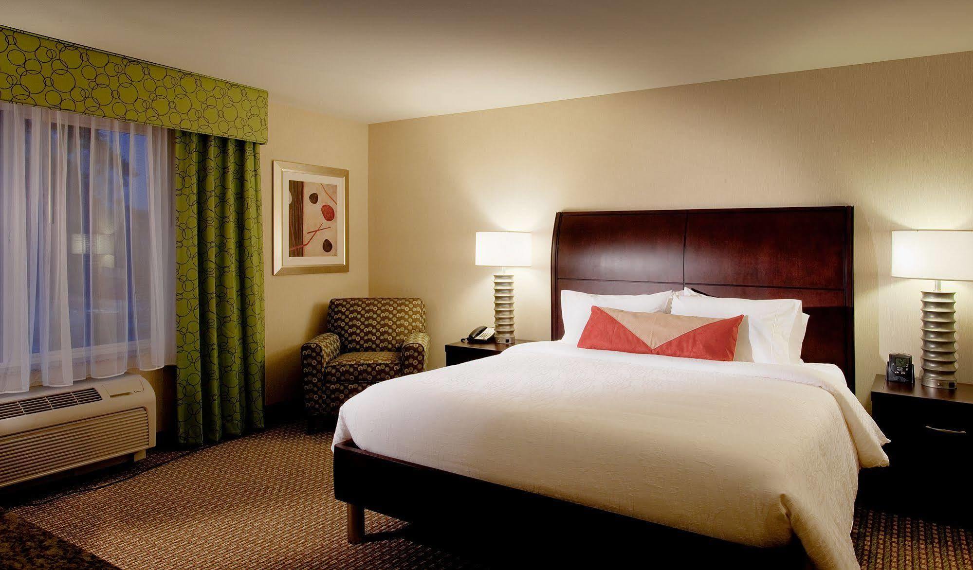 Hilton Garden Inn Seattle/Ботелл Экстерьер фото